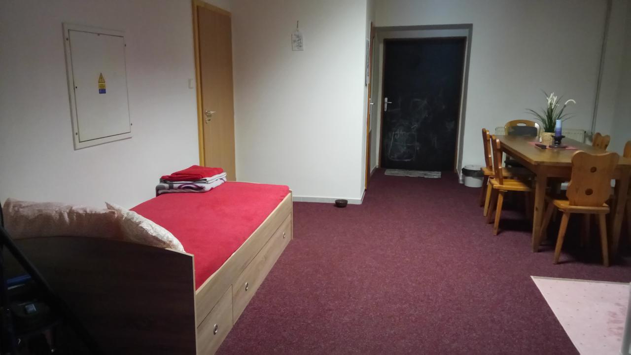 Penzion U Formana Straz nad Nezarkou Exterior photo